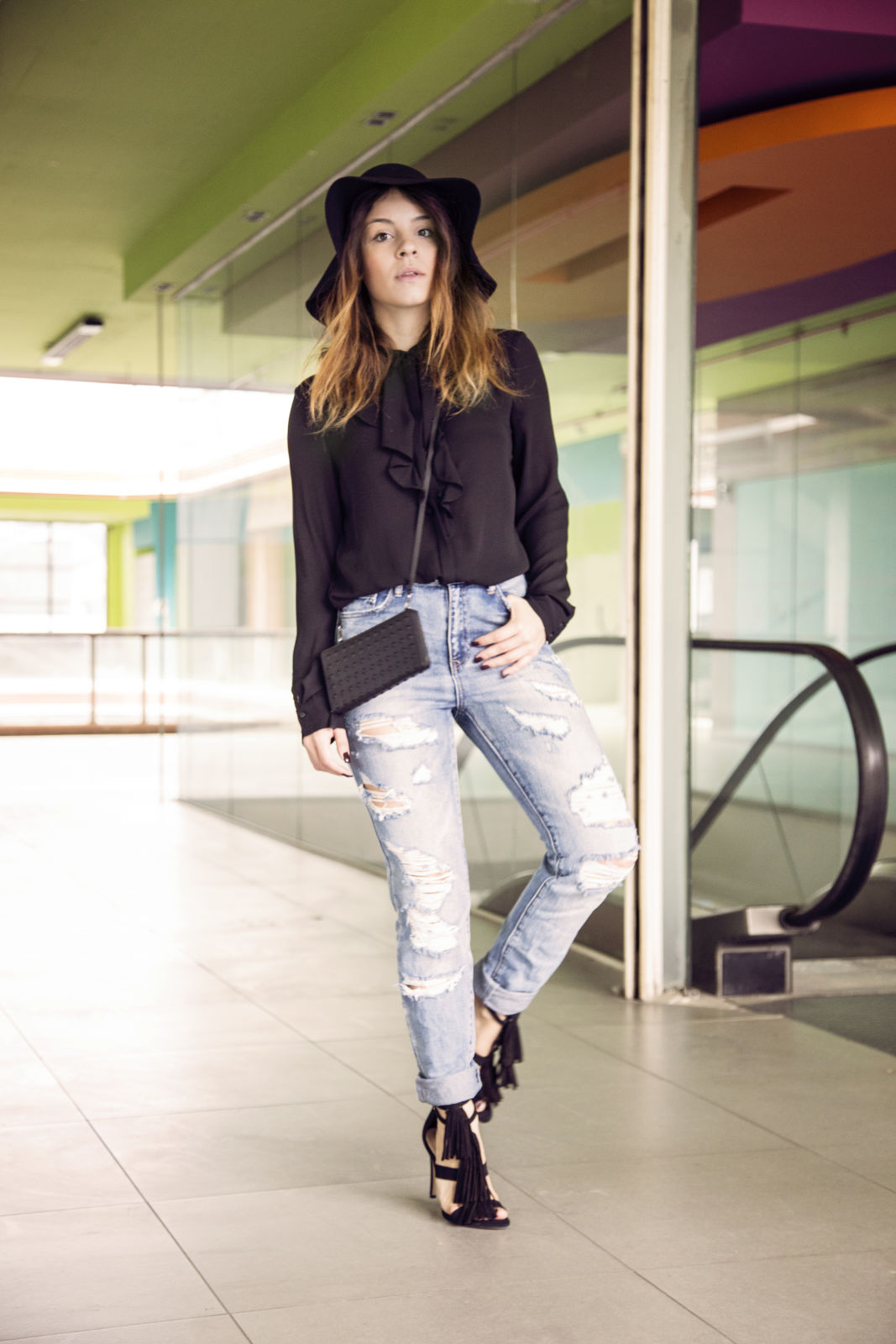 Ripped jeans black hat_8